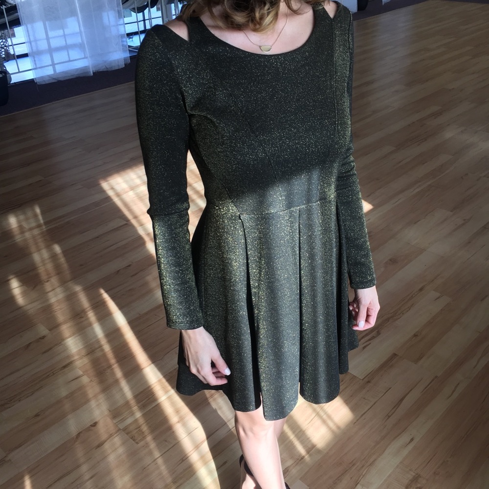 Metallic Dress - Picture 2 of 4
